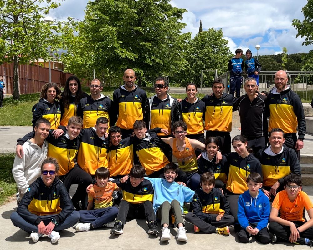 Ester Rodríguez Clínica Dental y Escuela Triatlón Salmantina